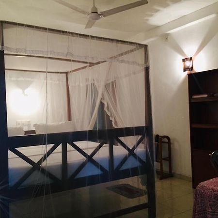 Ameesha Guesthouse Унаватуна Екстериор снимка