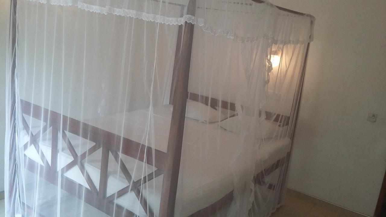 Ameesha Guesthouse Унаватуна Екстериор снимка