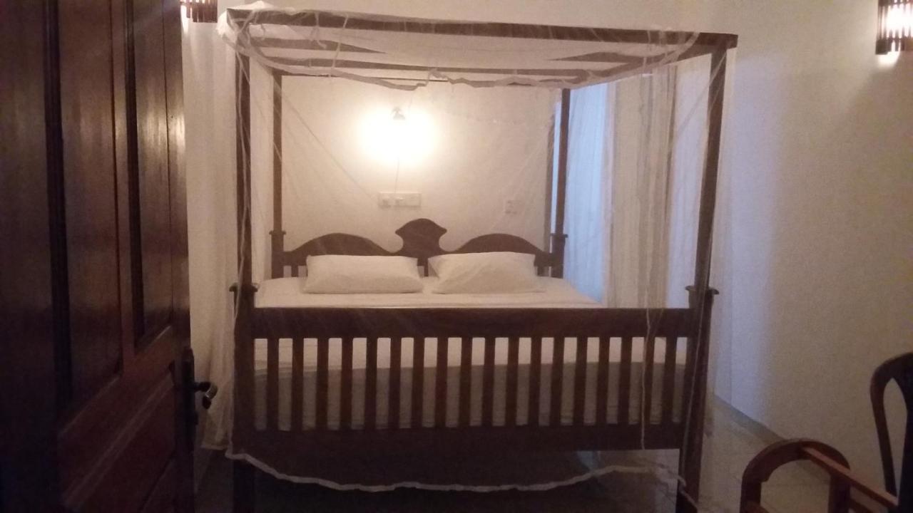 Ameesha Guesthouse Унаватуна Екстериор снимка